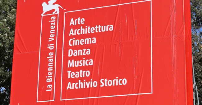 70 artisti della Biennale dicono no alla Biennale