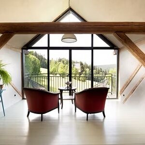 imgi_5_beed8a_17a82dbd07f044d59351c0e88b36df9f~mv2