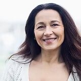 imgi_9_sorridente donna medio evo .jpeg