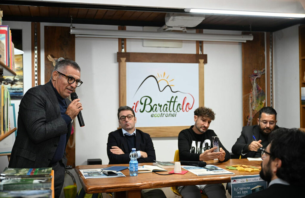 la-compagnia-del-lupo-presentazione4.jpeg la-compagnia-del-lupo-presentazione4.jpeg