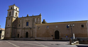 eyJpdCI6IlBpYXp6YSBDYW1wbyJ9