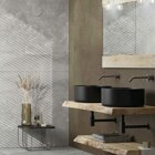 life_05_a-mobile-bagno-moderno-legno-massello-600x400