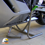 cavalletto-a-perno-con-supporto-di-sosta