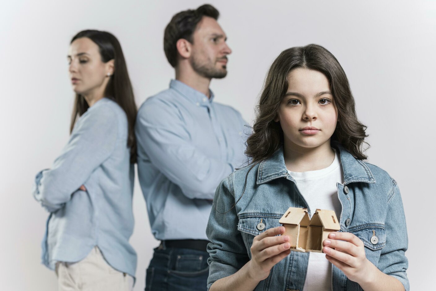 front-view-girl-sad-family-breakup.jpeg