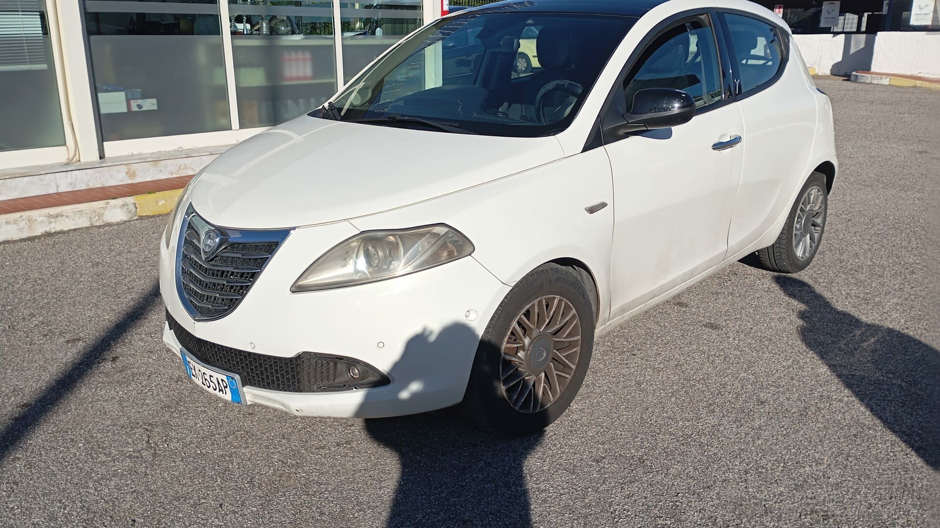 Lancia Ypsilon