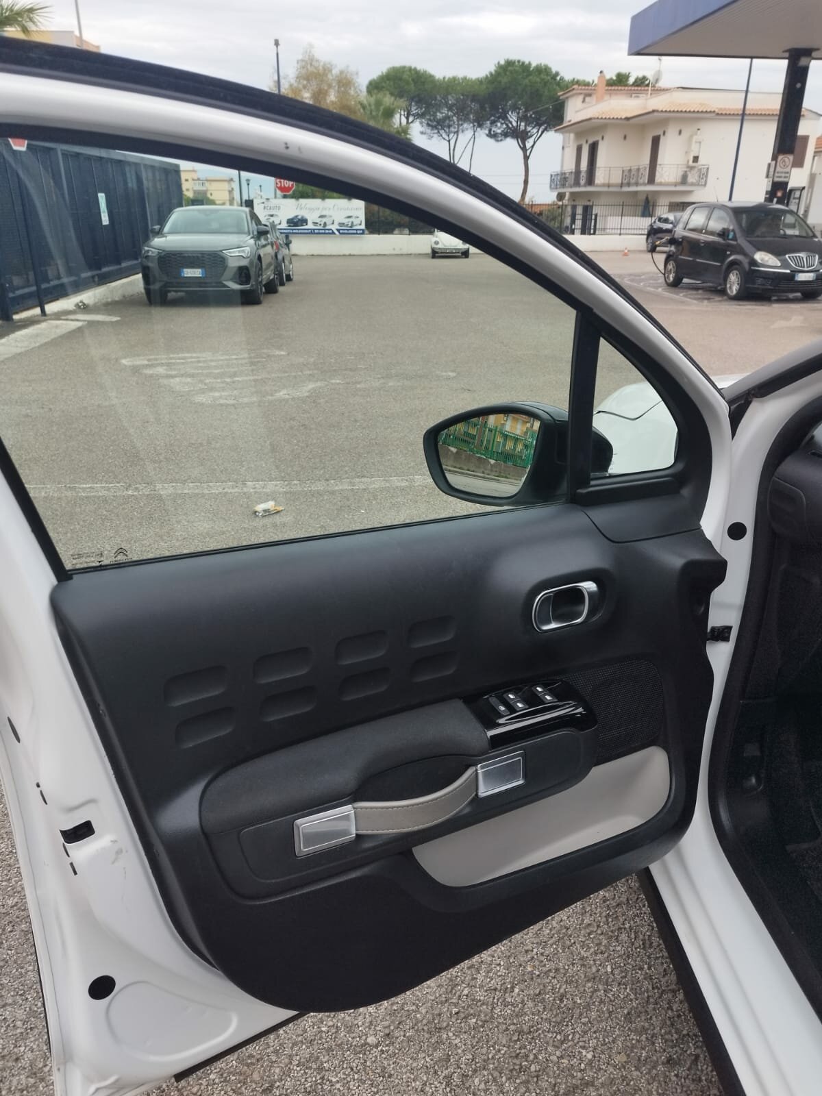 whatsapp-image-2026-03-25-at-18.43.27-(1).jpeg