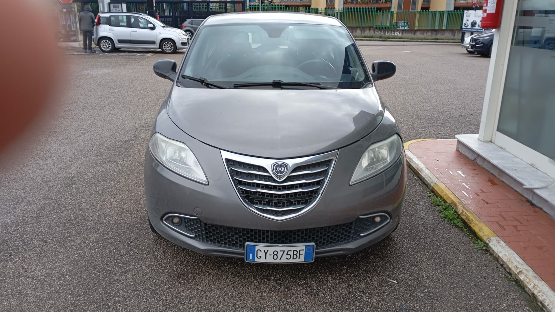 Lancia Ypsilon