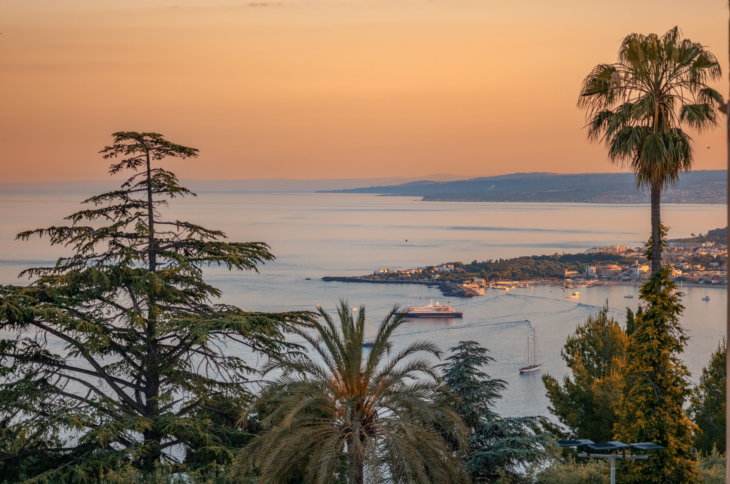 panorama-terrazza-1-mood54-home-boutique-taoxenia.jpeg