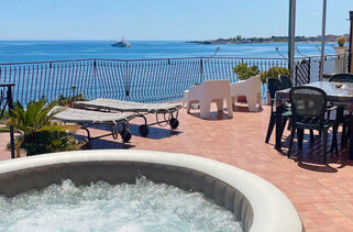 miriam-sea-front-apartment-giardini-naxos-taoxenia-6.jpeg miriam-sea-front-apartment-giardini-naxos-taoxenia-6.jpeg