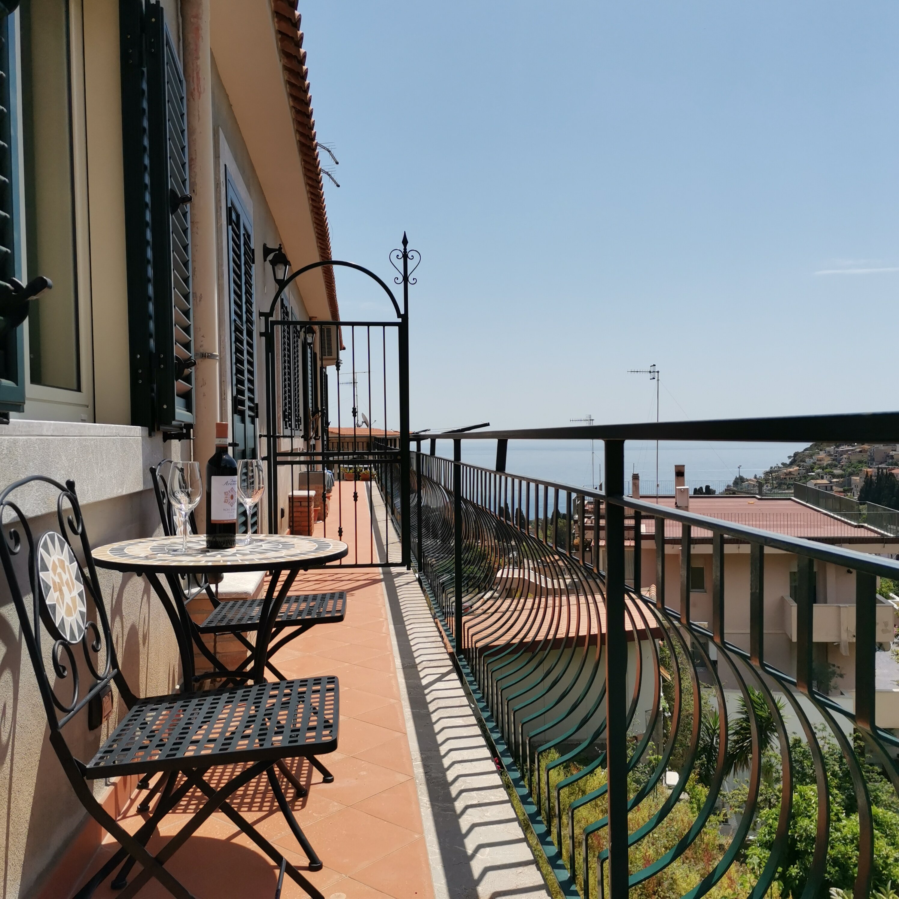 appartamento-la-perla-taoxenia-taormina-2.jpeg appartamento-la-perla-taoxenia-taormina-2.jpeg