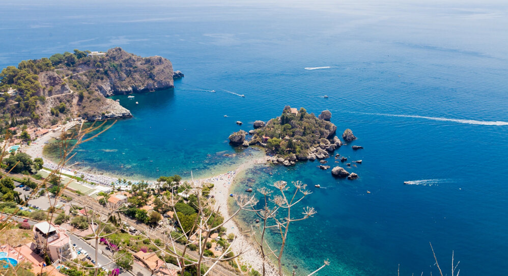 isola bella taormina taoxenia.jpeg