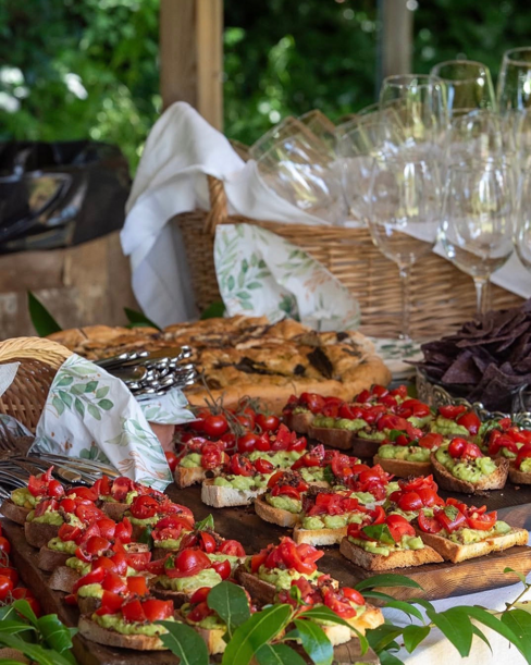 un’esperienza esclusiva dedicata agli amanti del tartufo, dove gusto, convivialità e atmosfera si incontrano. (2)