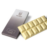 tavoletta-di-cioccolato-bianco-con-liquirizia