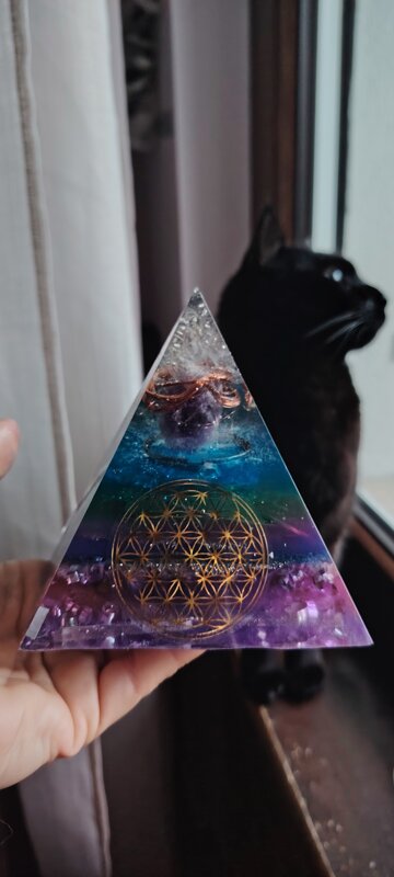 Piramide orgonica - Armonie Orgoniche di Manuela Rizzo Piramide orgonica - Armonie Orgoniche di Manuela Rizzo