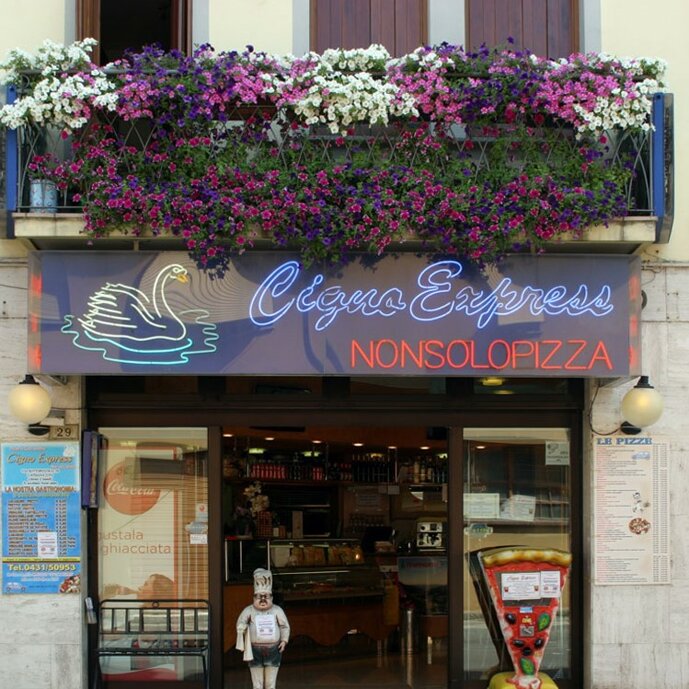 insegna cigno express.jpeg insegna cigno express.jpeg