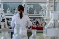 laboratory-2815641_1920-1024x683.jpeg