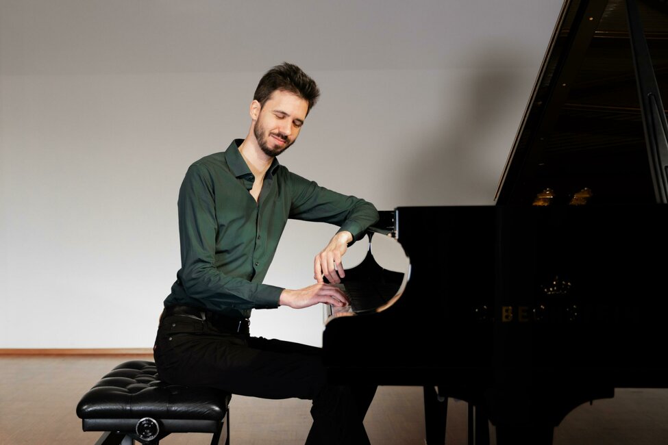 Bernhard K�ferb�ck - Pianist