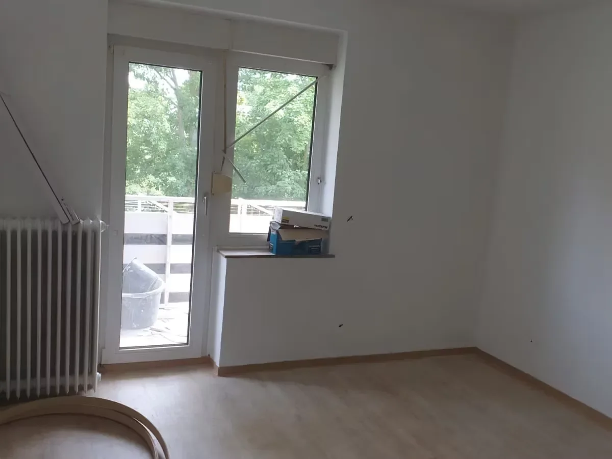 Renovierung: Raumausstattung, Bodenleger, Küche, Fliesen, Fußboden, Spachteln, Bad, Türen.