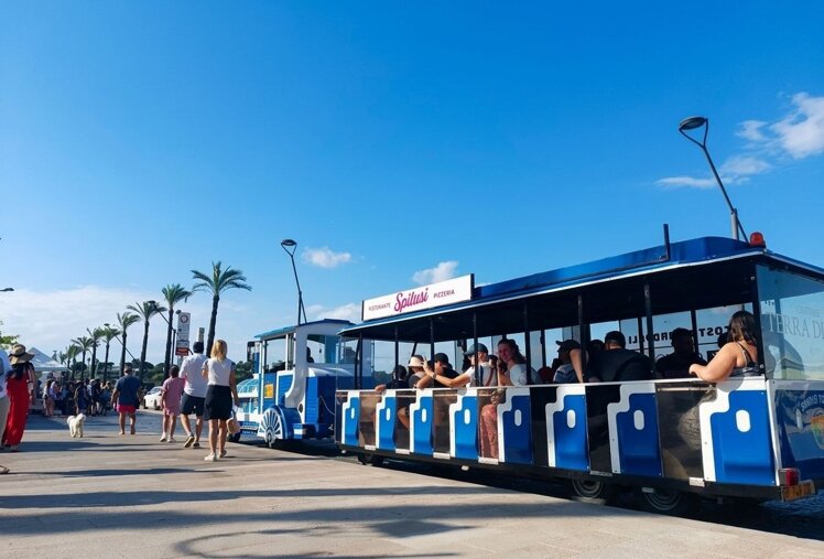 brindisitouring, brindisiexpres, buzzexperience, citysightseeing, traintour, treninoturistico, visitbrindisi, tourpuglia, toursalento, salentoexperience, pugliaexperience, weareinpuglia (1 (3).jpeg