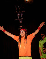 carlos-verdin-cirque-nacho-con-del-salsa-montreal%20(11).jpeg