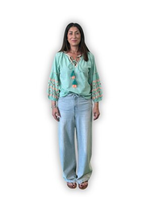 jeans-a-gamba-larga-con-vita-risvoltata-tensione-in