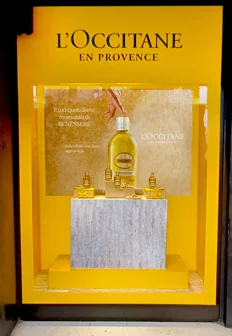 Vetrinista Roma Coin L'Occitane