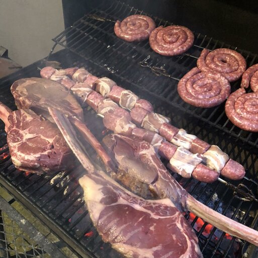 Griglia con carne e spiedini alla Locanda dei 2