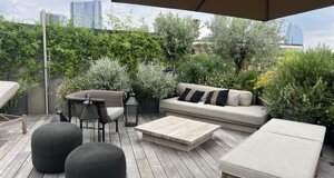 Progettazione terrazzo a Milano residenziale con verde e arredamento su misura | Marotta Fine Gardening