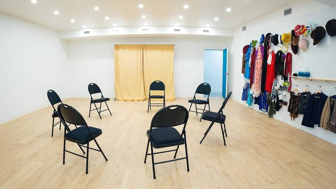 theatre_02_660sqft.jpg.jpeg