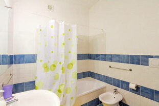img8908 img8908