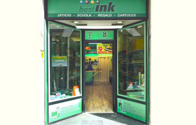 restyling negozio computer a roma restyling negozio computer a roma