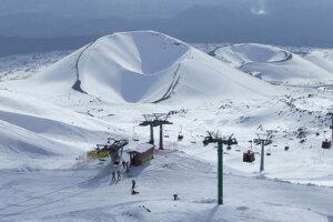 etna-snow1_orig etna-snow1_orig
