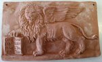 bassorilievo-quadro-leone-con-vangelo