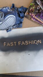 sous-les-fringues-le-chaos