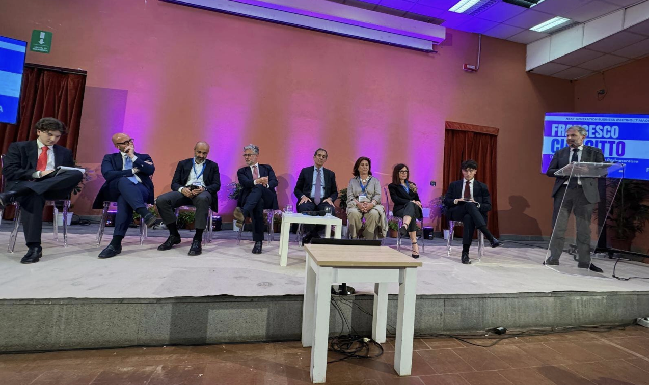 Su SudLIFE A Catania “Next Generation Business Meeting” contro la fuga dei giovani: il dibattito c’è, le opportunità ancora no Su SudLIFE A Catania “Next Generation Business Meeting” contro la fuga dei giovani: il dibattito c’è, le opportunità ancora no