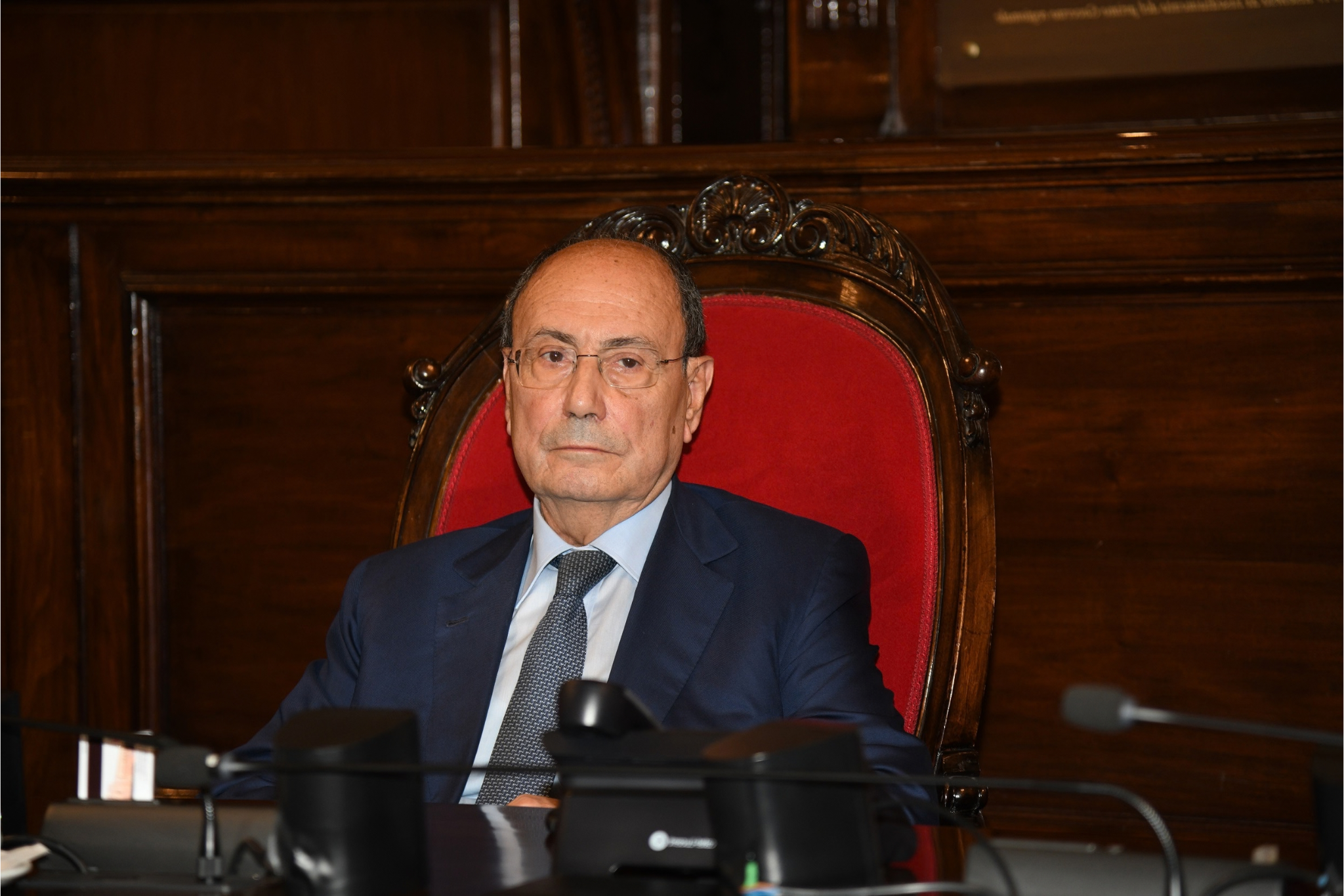 Disastro SAC, il maggior responsabile &egrave; adesso Renato Schifani che mantiene al comando di infrastrutture strategiche gente assurda. E ora deve assolutamente spiegare perch&eacute;!