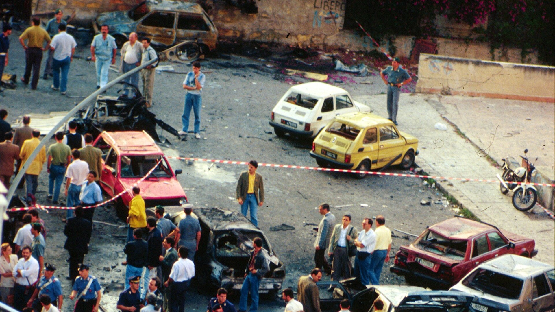 Su SudPalermo Via D'Amelio e la memoria spaccata a colpi di cori. La voce di chi ha vissuto le stragi del '92: &ldquo;Le commemorazioni sono diventate una farsa, in tanti hanno interesse a nascondere la verit&agrave;&rdquo;