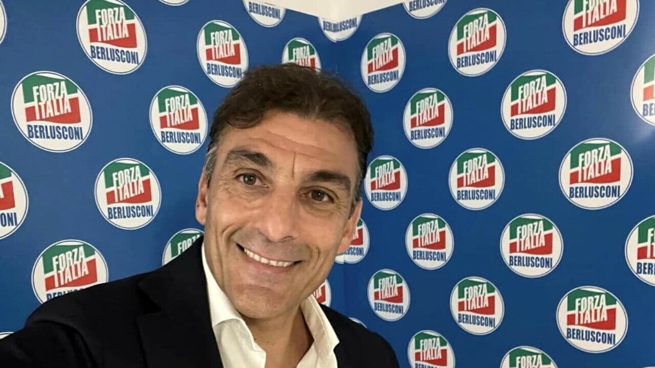 Su SudPALERMO Quando i voti arrivano dal feudo del boss: l'indagine Iacolino-Vetro lambisce il recordman di preferenze Edy Tamajo Su SudPALERMO Quando i voti arrivano dal feudo del boss: l'indagine Iacolino-Vetro lambisce il recordman di preferenze Edy Tamajo
