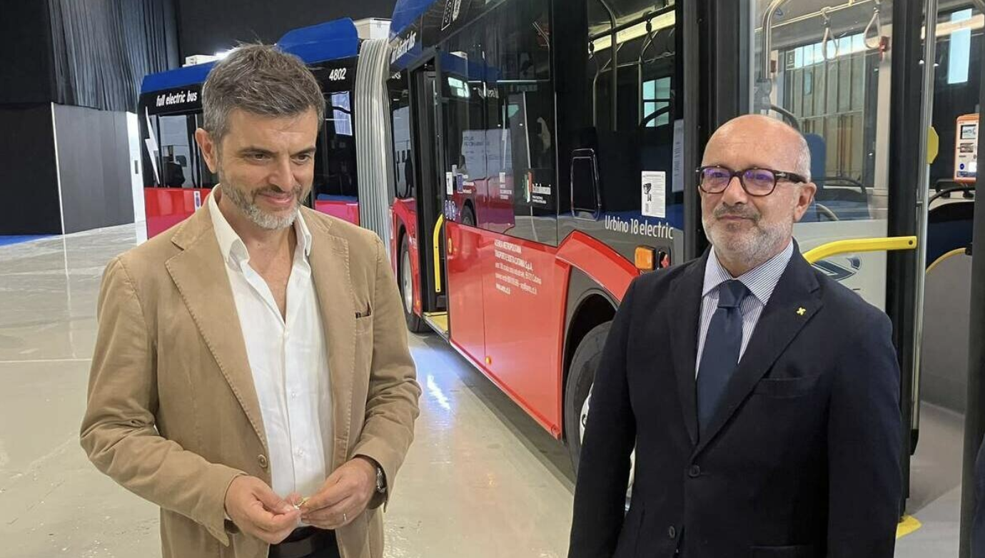 Su SudHiTech AMTS punta sulla tecnologia, ma a Catania il traffico frena gli autobus Su SudHiTech AMTS punta sulla tecnologia, ma a Catania il traffico frena gli autobus