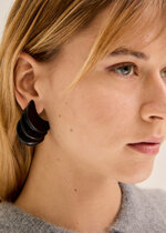 orecchini-amy-a-ventaglio-in-resina-nero