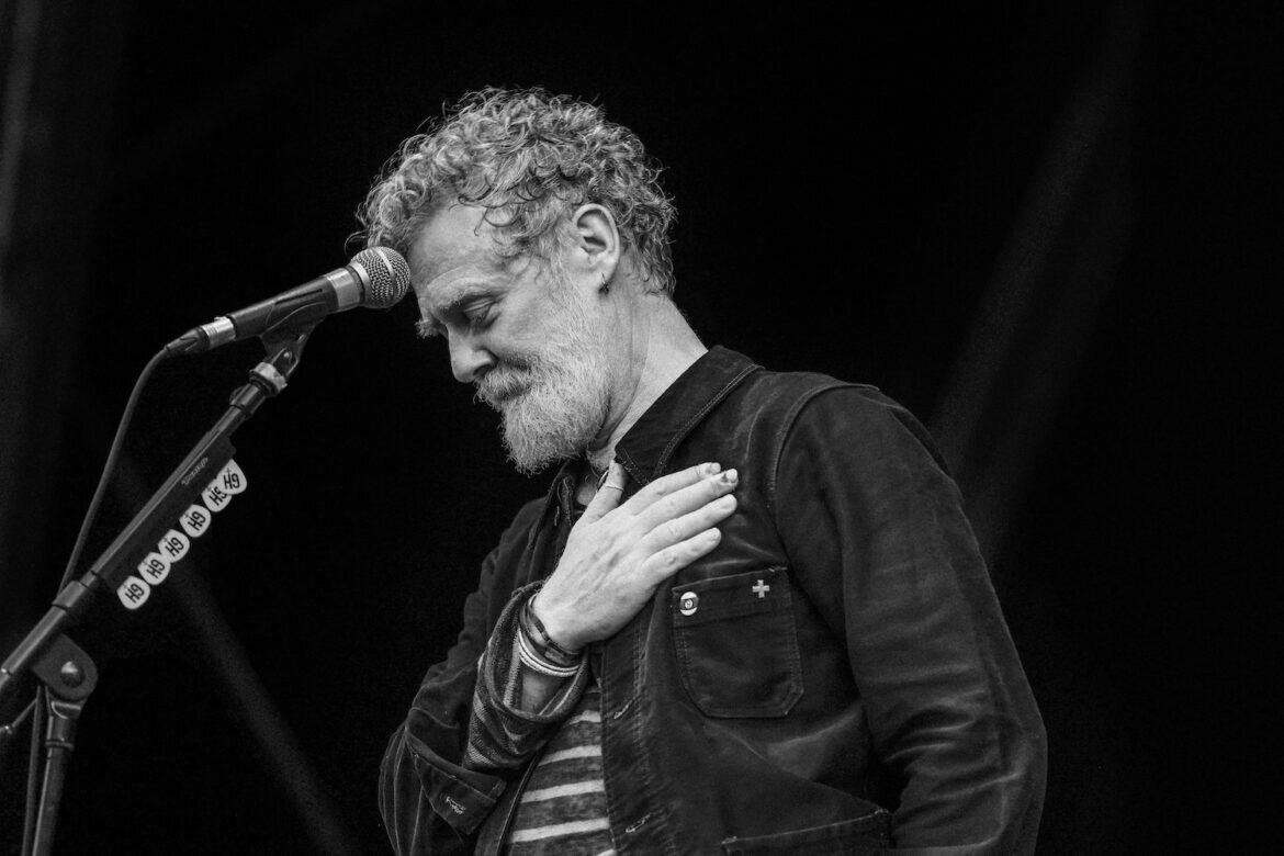 Glen Hansard, una volta pu&ograve; bastare: omaggio a un uomo fatto di musica