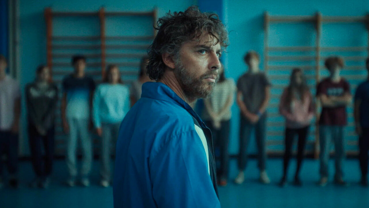 La valle dei sorrisi (2025), recensione film: l’horror italiano cerca una nuova identità La valle dei sorrisi (2025), recensione film: l’horror italiano cerca una nuova identità