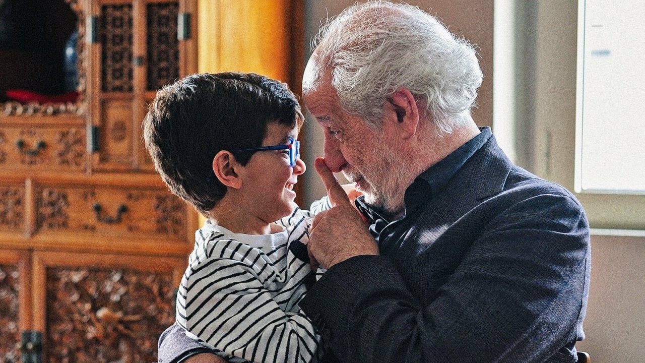 Scherzetto (2026), recensione film: un fastidio che deve piacere a tutti