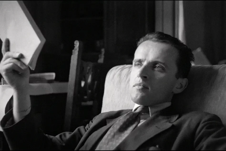 Nino - Un film su Nino Rota (2026), recensione film: niente viene dal niente!