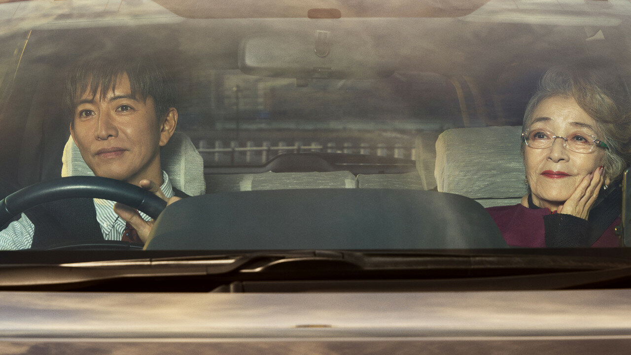 Tokyo Taxi (2025), recensione film: un viaggio tra i ricordi di Tokyo