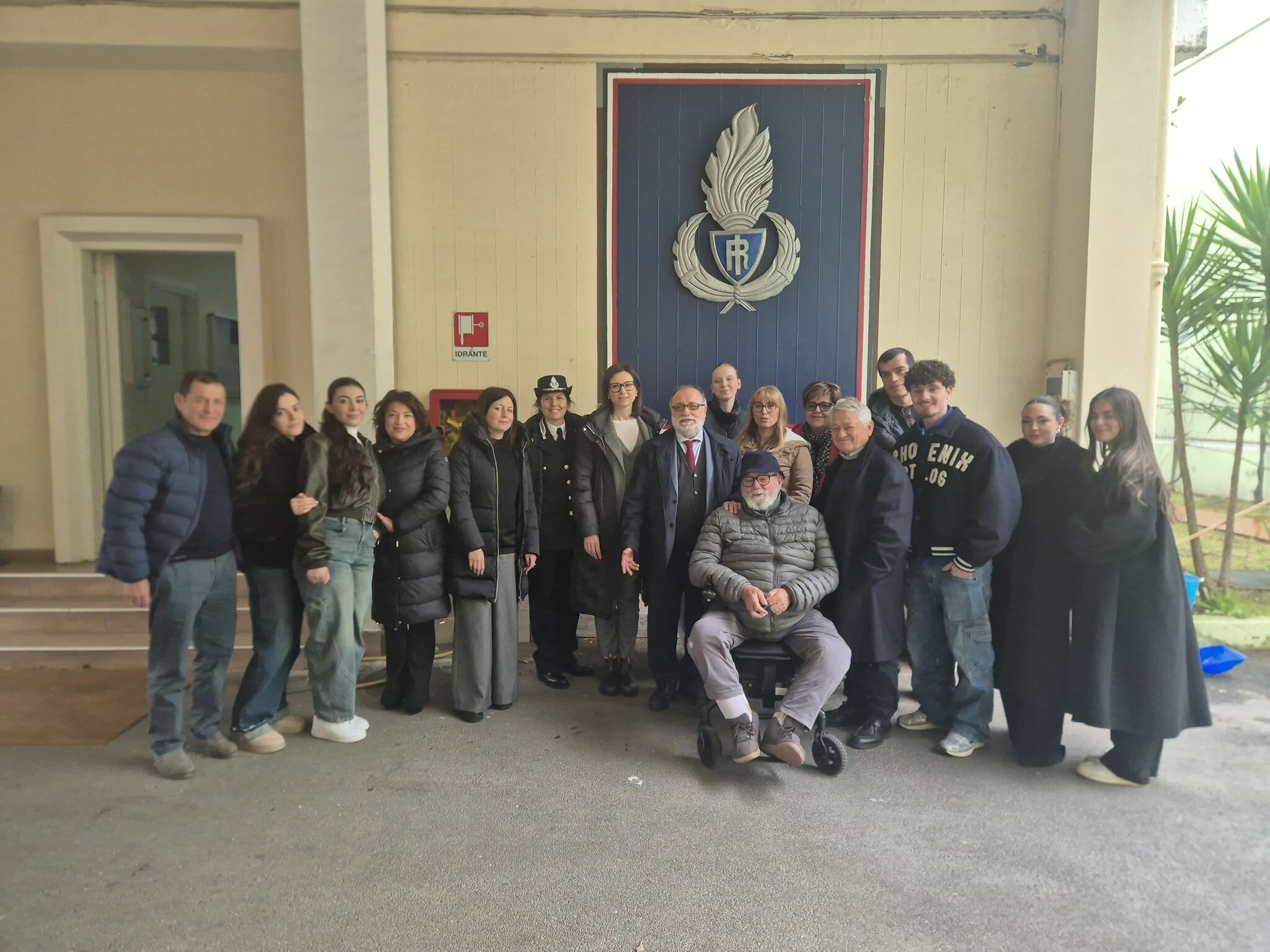 Visita del garante all'Icam di Lauro: "Mancano agenti donne"
