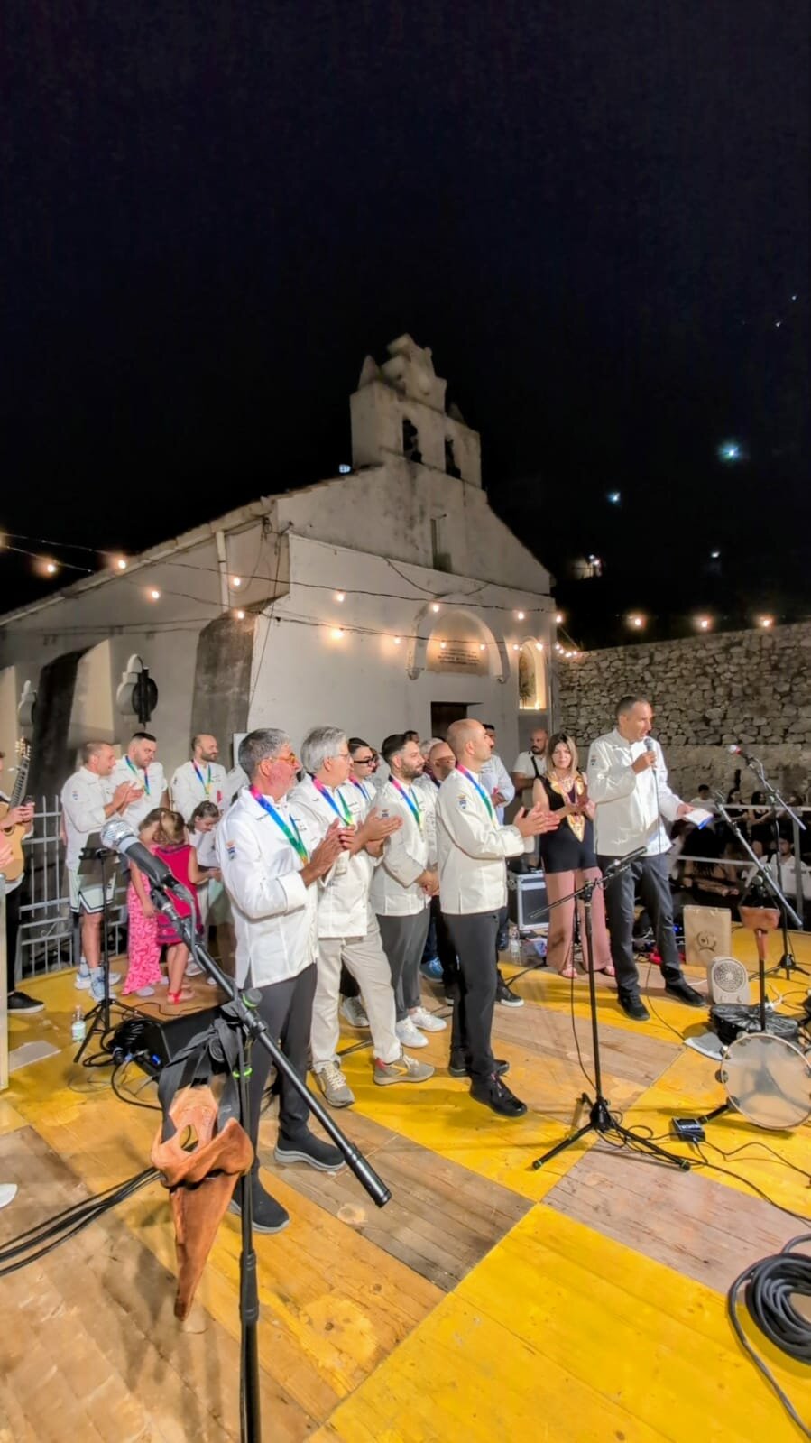 Costiera Amalfitana, la Santarosa unisce tradizione e solidariet&agrave;: raccolti 35mila euro per l&rsquo;ospedale di Castiglione