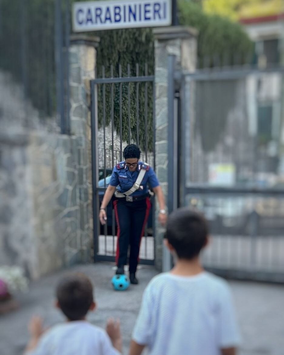 Picchiata dal marito, si rifugia con i figli dai Carabinieri