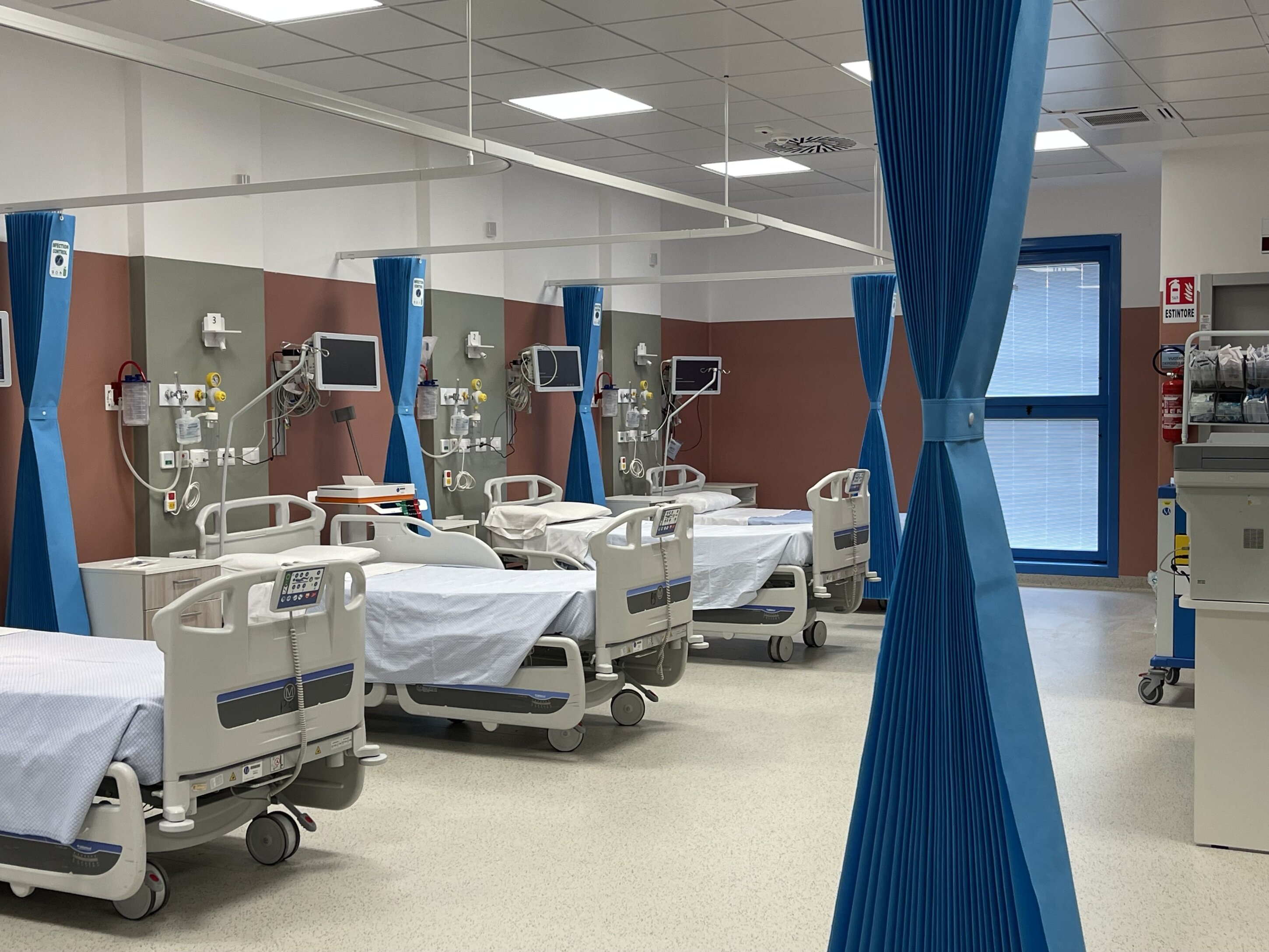 Ospedale Moscati, ultimata la nuova area del Pronto soccorso: 1.400 metri quadrati pronti per il trasferimento delle attivit&agrave;. Entro la primavera la consegna dell&rsquo;intera opera