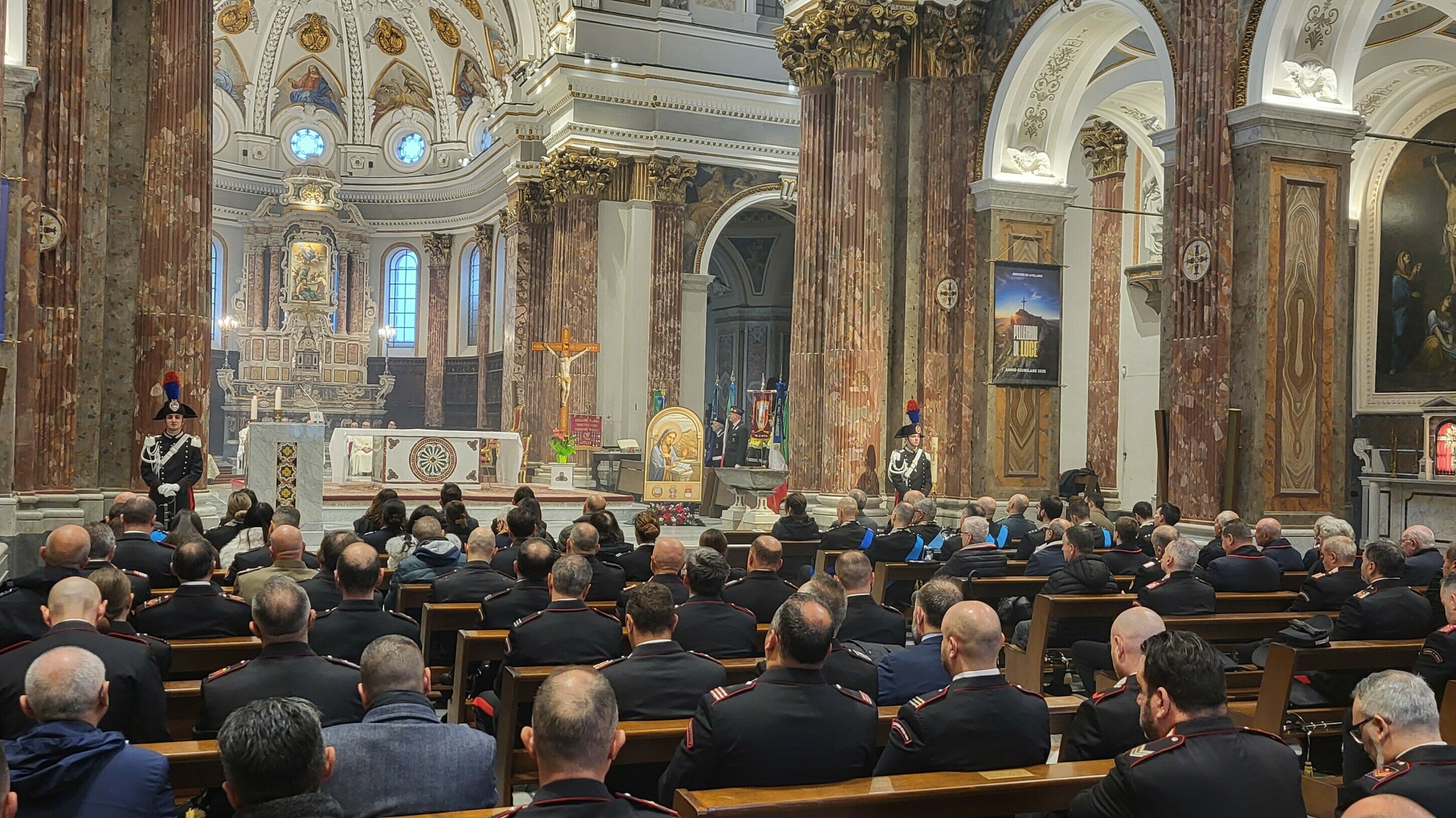 La Virgo Fidelis dei carabinieri al Duomo di Avellino, l'appello del vescovo